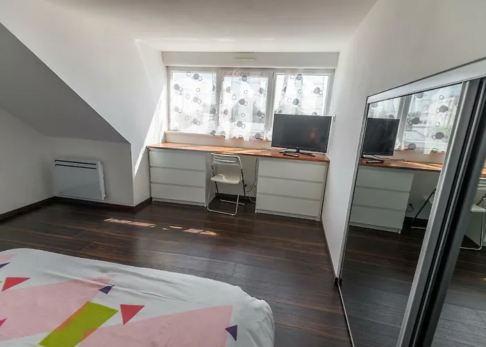 Au Bout Du Ponton Брест