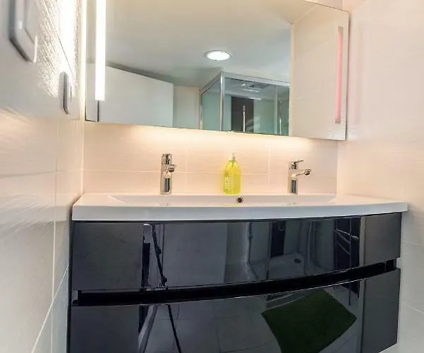 Au Bout Du Ponton * 布雷斯特