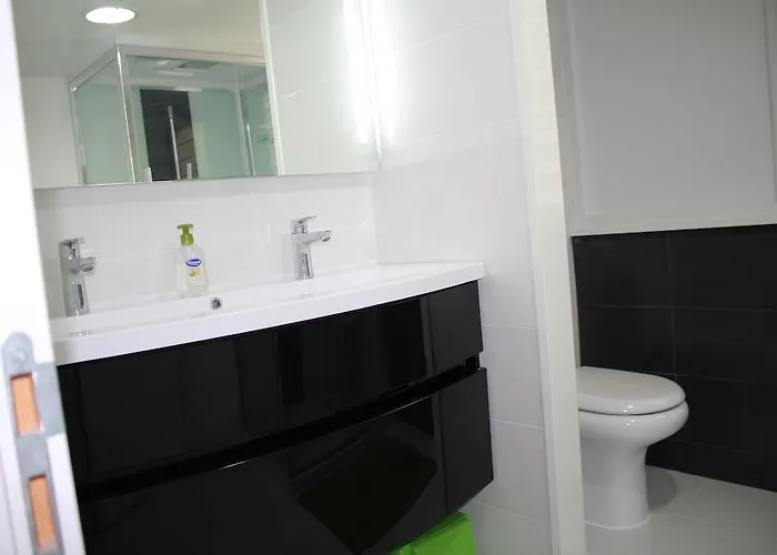 Au Bout Du Ponton Holiday home Brest